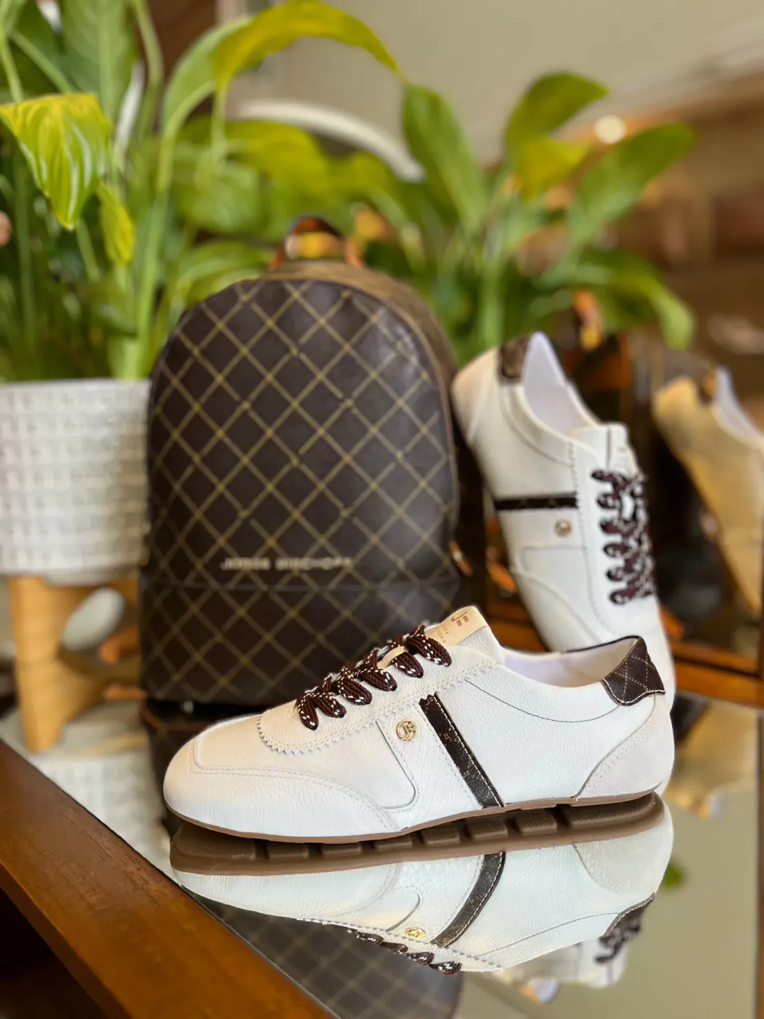 Tênis Jorge Bischoff